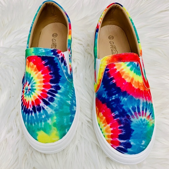 Rainbow tie dye sneaker - Picture 2 of 10